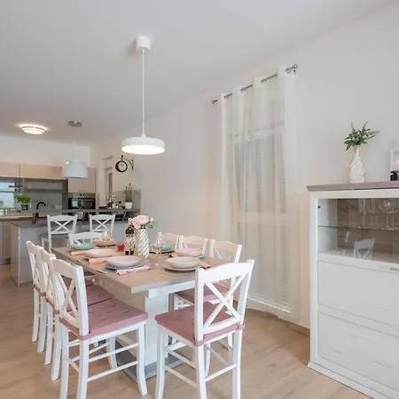 Stunning In Glavina Donja With Sauna