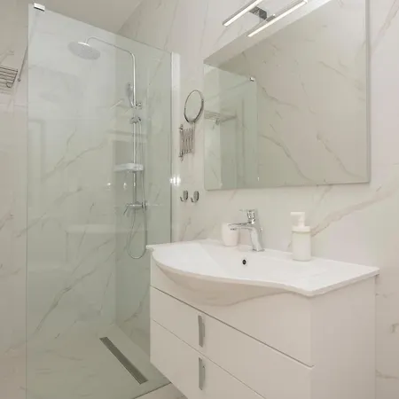 Stunning In Glavina Donja With Sauna Holiday home *